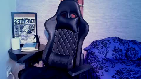 Snapshot of foniland_ chatting on 05-03-26, 12:27 Foni online show from 05-03-26, 12:27