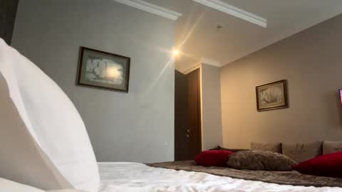 forbiddennvelvet online show from 10-03-25, 09:17