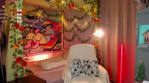 Snapshot of forest_lina chatting on 02-10-25, 12:50 online show from 02-10-25, 12:50