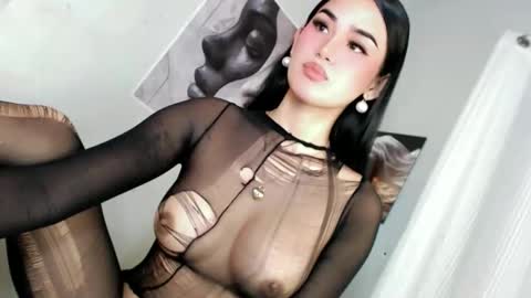 KHATRINA STACIE MARIE online show from 02-21-26, 09:49