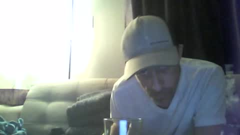 Snapshot of fouraide42 chatting on 12-13-24, 07:15 fouraide42 online show from 12-13-24, 07:15