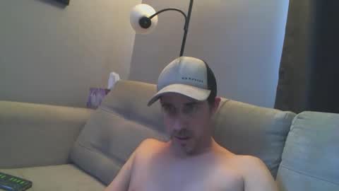 Snapshot of fouraide42 chatting on 02-11-25, 12:48 fouraide42 online show from 02-11-25, 12:48