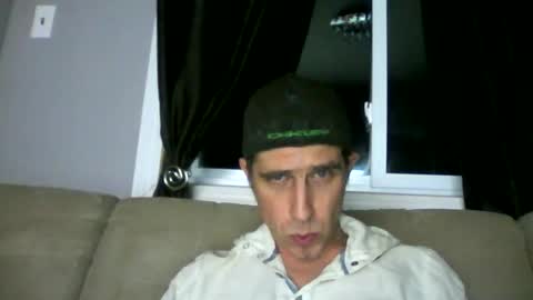 Snapshot of fouraide42 chatting on 02-22-25, 05:55 fouraide42 online show from 02-22-25, 05:55