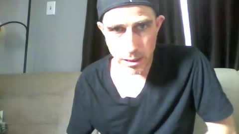 Snapshot of fouraide42 chatting on 02-27-25, 05:04 fouraide42 online show from 02-27-25, 05:04