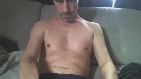 Snapshot of fouraide42 chatting on 03-08-25, 03:45 fouraide42 online show from 03-08-25, 03:45