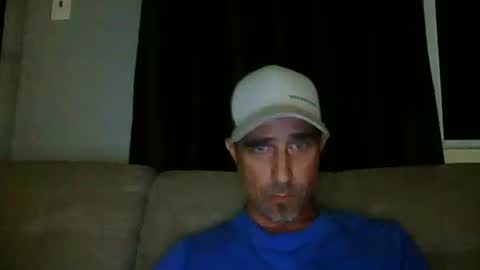 Snapshot of fouraide42 chatting on 09-25-25, 02:37 fouraide42 online show from 09-25-25, 02:37