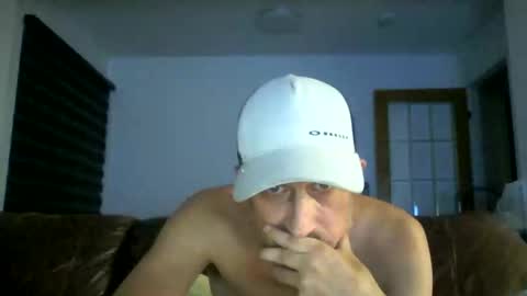 Snapshot of fouraide42 chatting on 11-15-25, 04:21 fouraide42 online show from 11-15-25, 04:21