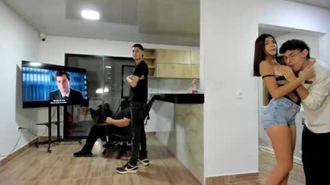 Snapshot of fox_cooking chatting on 02-13-26, 05:03 Camila-David-Karl-Alan online show from 02-13-26, 05:03