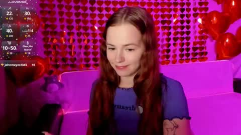 Snapshot of fox_lisaaa chatting on 02-12-26, 08:04 Lisa online show from 02-12-26, 08:04