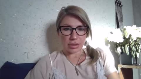 fox_red_lady7 online show from 02-03-26, 06:51