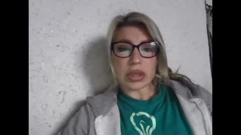 fox_red_lady7 online show from 02-08-26, 09:23