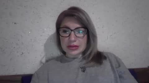 fox_red_lady7 online show from 02-13-26, 10:06