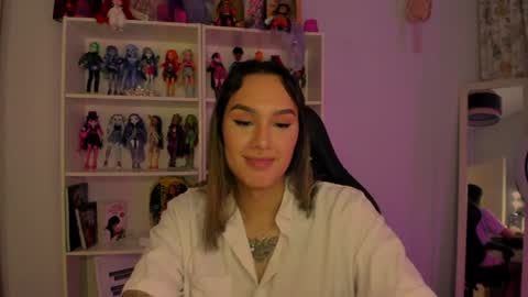 Snapshot of foxi_g chatting on 05-25-26, 05:30 foxi_g online show from 05-25-26, 05:30
