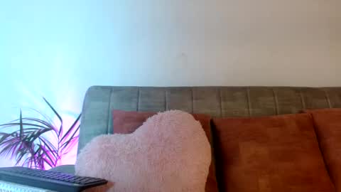 Snapshot of foxkatty69 chatting on 03-11-26, 05:02 Katty online show from 03-11-26, 05:02