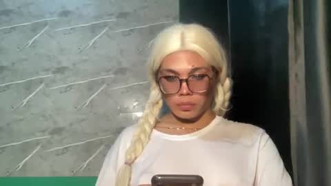 KITTY online show from 06-09-26, 11:33