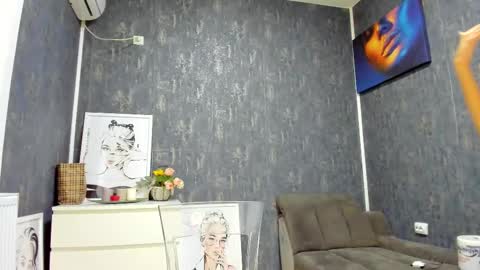 ERIKA online show from 02-21-25, 05:35