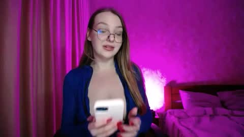 Snapshot of foxxialice chatting on 02-17-26, 05:30 foxxialice online show from 02-17-26, 05:30