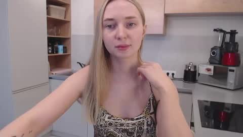 Maria online show from 02-19-25, 07:17