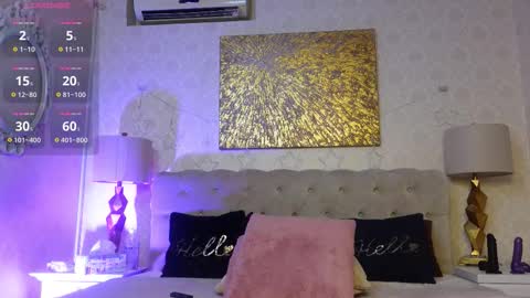 Amber online show from 09-17-25, 04:14