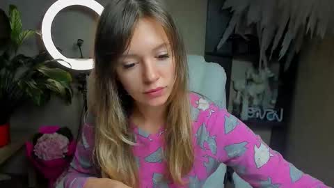 Foxy online show from 10-03-25, 12:18