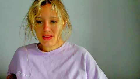 Foxy online show from 05-14-26, 12:39