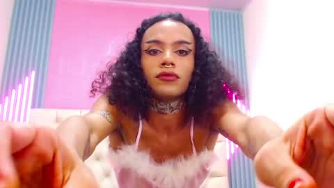Ella online show from 02-27-25, 06:20