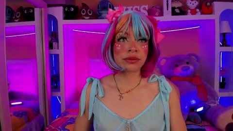 Miss Evans online show from 05-06-26, 11:04