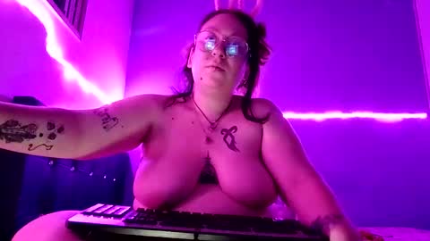 Foxy online show from 02-19-25, 02:12