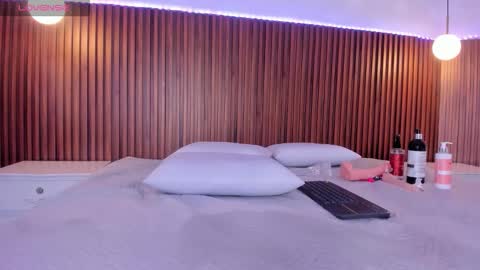 foxy_kylie online show from 03-10-26, 08:14