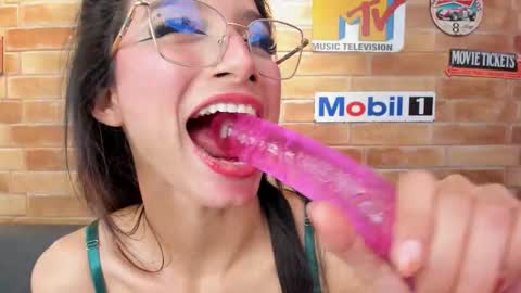 Loren online show from 03-04-26, 06:14