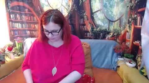 Snapshot of foxydesiree chatting on 06-07-26, 02:43 foxydesiree online show from 06-07-26, 02:43