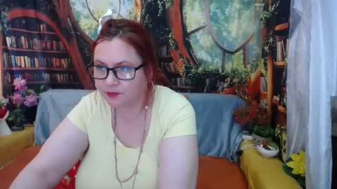 Snapshot of foxydesiree chatting on 06-14-26, 03:03 foxydesiree online show from 06-14-26, 03:03