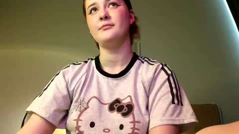 Snapshot of foxydollkate chatting on 05-09-26, 11:37 Kate online show from 05-09-26, 11:37
