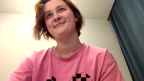 Snapshot of foxydollkate chatting on 05-11-26, 02:45 Kate online show from 05-11-26, 02:45