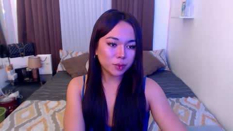 Snapshot of foxygirl_xx chatting on 10-07-25, 02:31 Ms. FOX online show from 10-07-25, 02:31