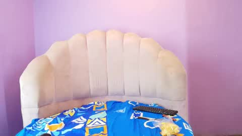 foxyhillx online show from 06-03-26, 10:48