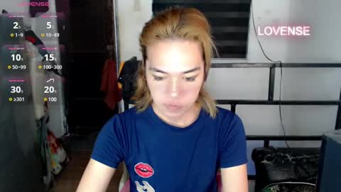 Snapshot of foxyinnocentstar chatting on 01-17-25, 09:39 jenny online show from 01-17-25, 09:39