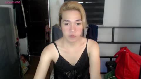 Snapshot of foxyinnocentstar chatting on 03-04-25, 06:47 jenny online show from 03-04-25, 06:47