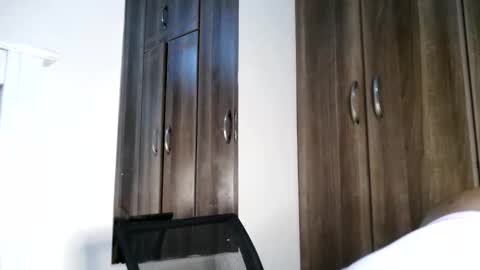 Kayla online show from 10-31-25, 04:02