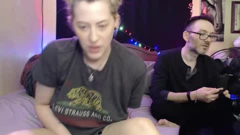 Snapshot of foxymalloryknoxy69 chatting on 12-16-25, 08:36 Mallory Koxx online show from 12-16-25, 08:36