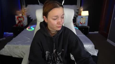 Snapshot of foxymayy chatting on 02-22-26, 09:08 Maya online show from 02-22-26, 09:08