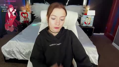 Snapshot of foxymayy chatting on 03-06-26, 02:46 Maya online show from 03-06-26, 02:46