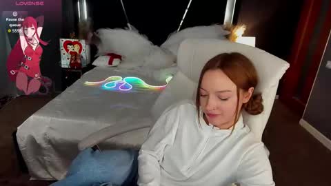 Snapshot of foxymayy chatting on 03-17-26, 06:22 Maya online show from 03-17-26, 06:22