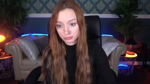 Snapshot of foxymayy chatting on 03-23-26, 02:21 Maya online show from 03-23-26, 02:21