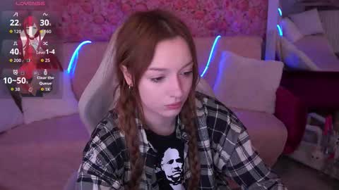 Snapshot of foxymayy chatting on 03-28-26, 09:53 Maya online show from 03-28-26, 09:53