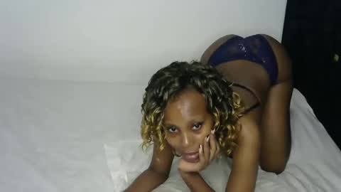 Snapshot of foxypennyy chatting on 02-18-25, 08:16 foxypennyy online show from 02-18-25, 08:16