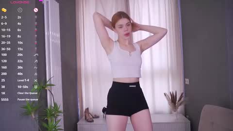 Jane Foxy online show from 11-13-25, 06:12