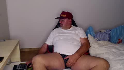 Snapshot of fraboys chatting on 10-23-25, 09:30 Fraboys online show from 10-23-25, 09:30