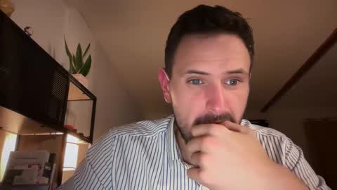 fraisetagada359 online show from 11-17-25, 09:42