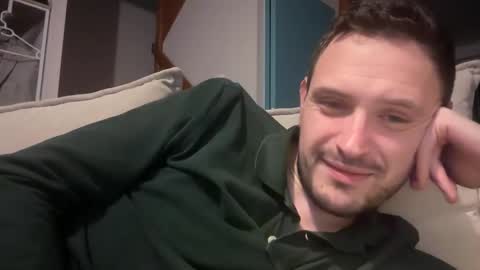 fraisetagada359 online show from 12-18-25, 09:32